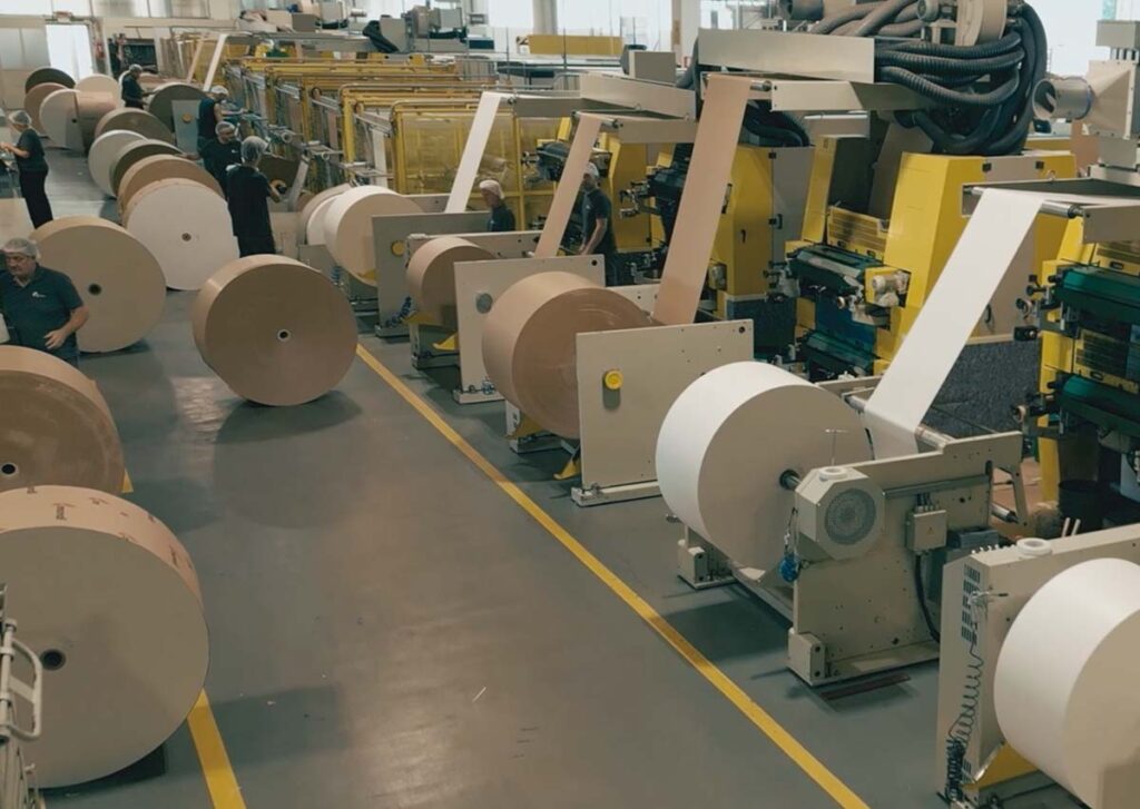 Video industriali Adercarta Brescia con riprese di produzione e lavorazione sacchetti alimentari