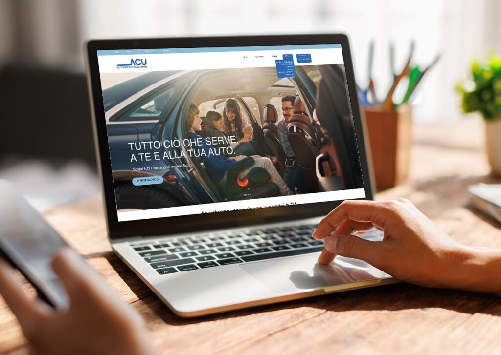 Sito web aziendale ACU Udine con servizi, tessere e informazioni per automobilisti