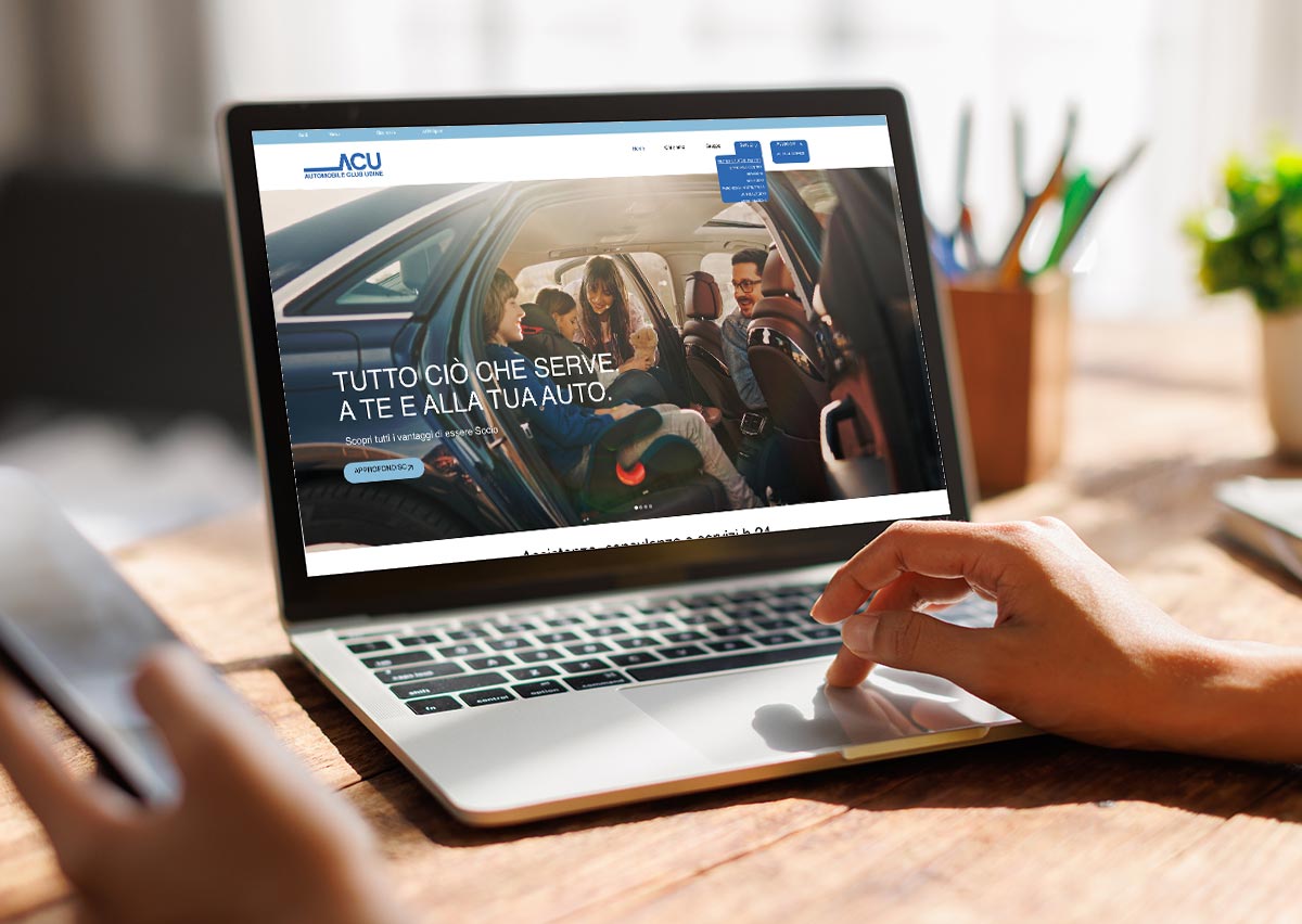 Sito web aziendale ACU Udine con servizi, tessere e informazioni per automobilisti