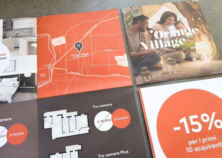 Pieghevole per la promozione immobiliare Orange Village Lucca realizzato da Gruppo Pragma
