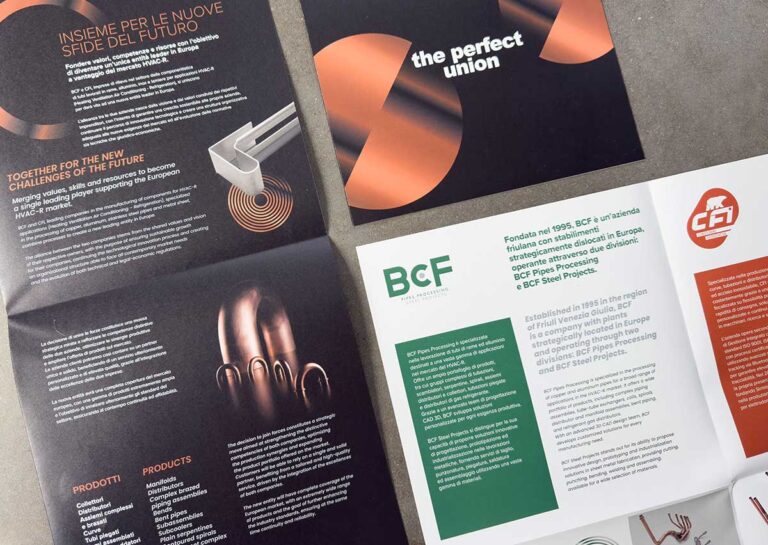 Pieghevole fieristico bilingue BCF Italia e CFI aperto con grafica coordinata allo stand Chillventa